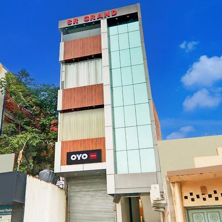 Hotel O Sr Grand Gorakhpur Kültér fotó