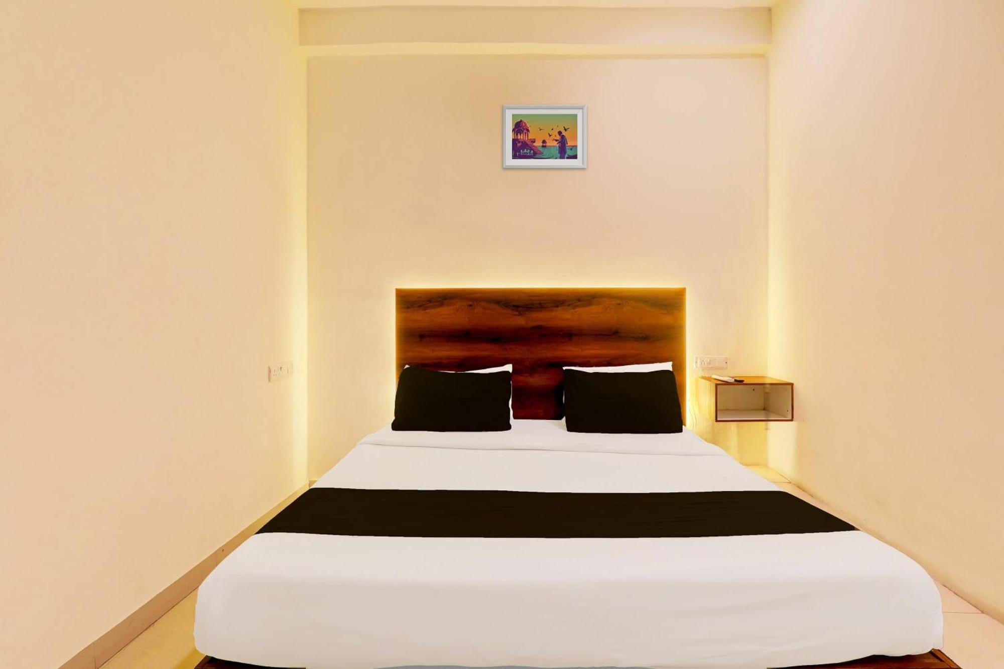 Hotel O Sr Grand Gorakhpur Kültér fotó