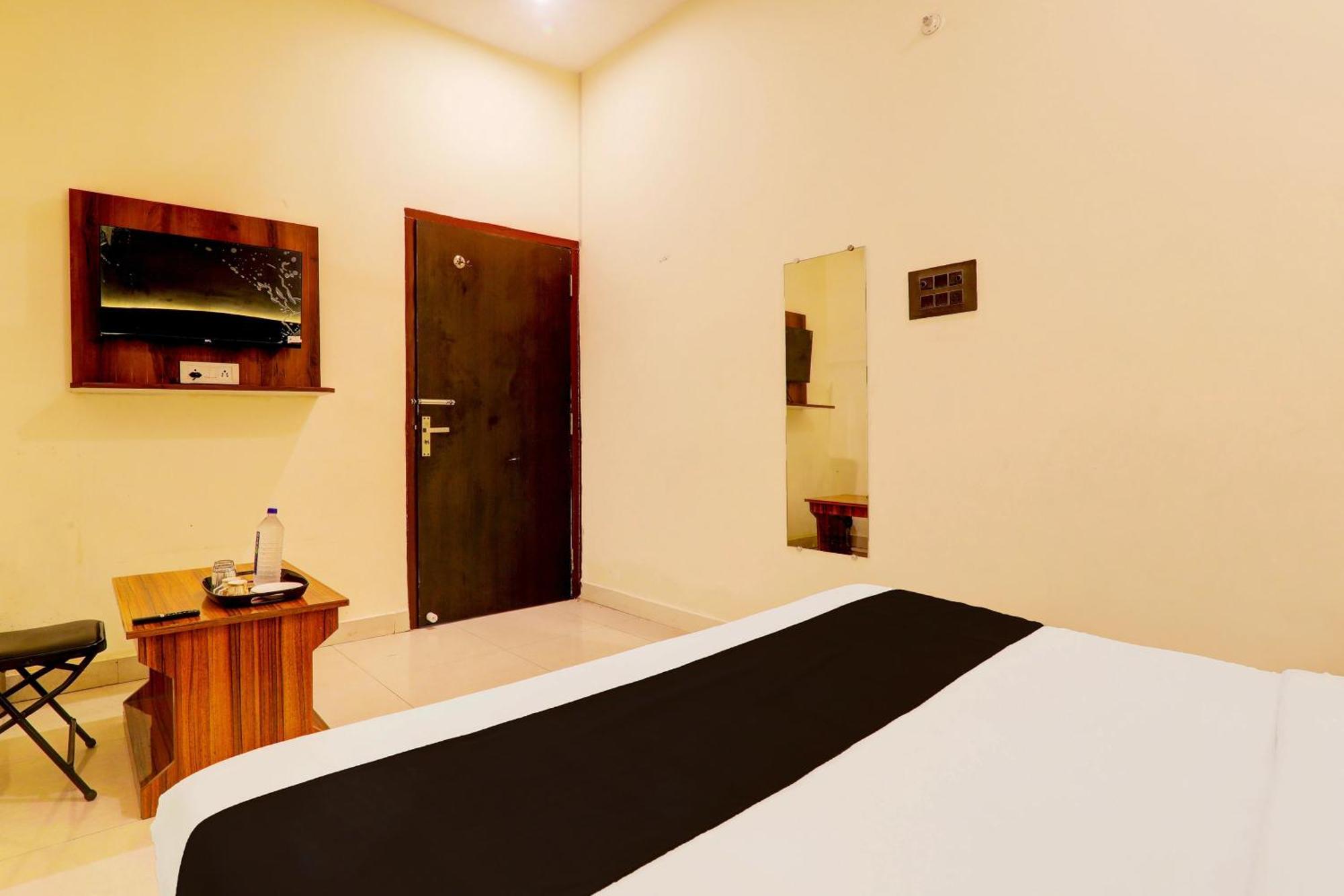 Hotel O Sr Grand Gorakhpur Kültér fotó