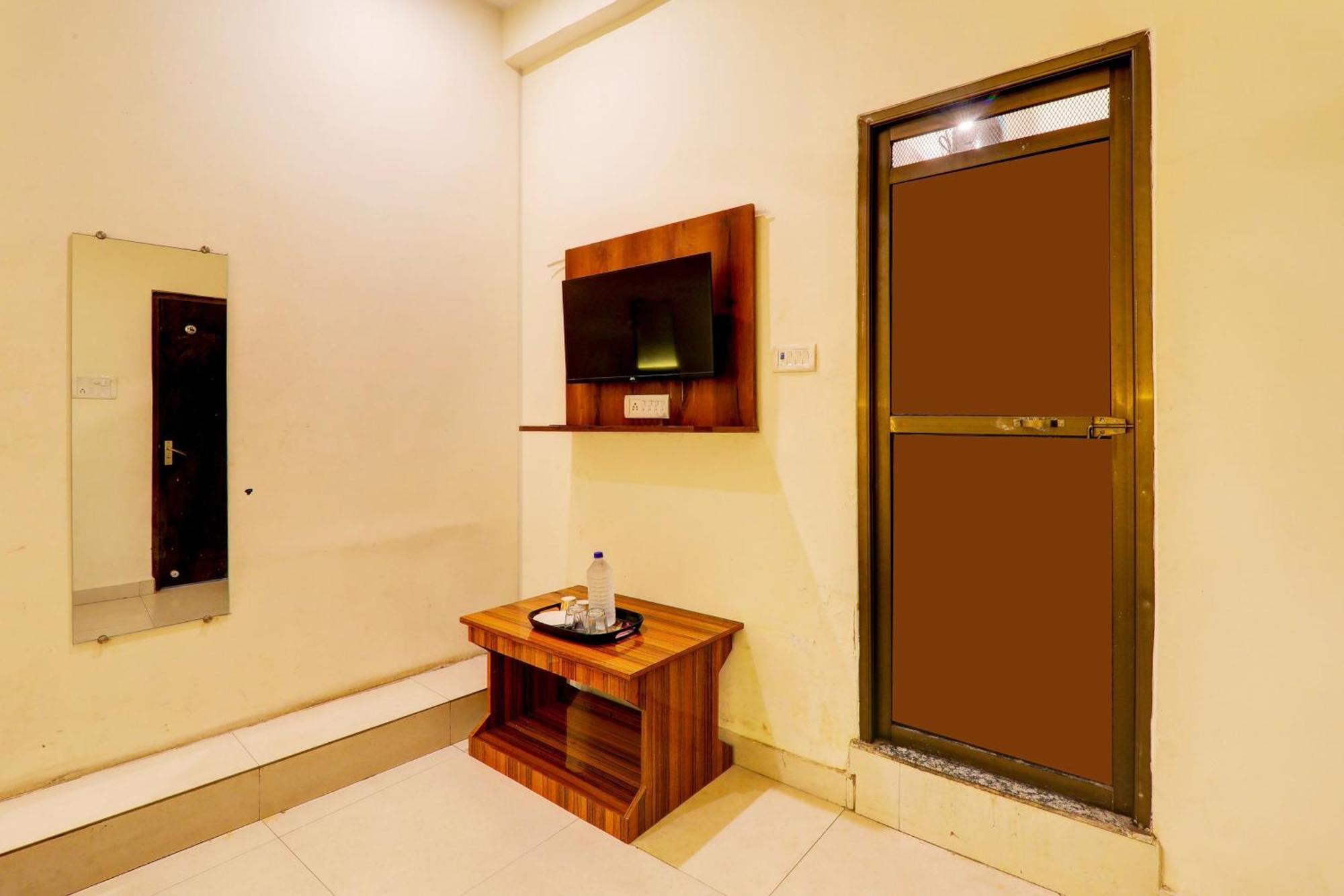 Hotel O Sr Grand Gorakhpur Kültér fotó