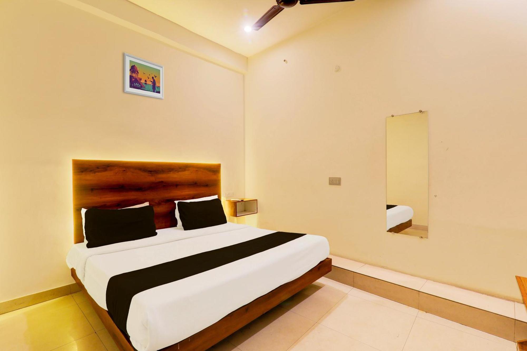Hotel O Sr Grand Gorakhpur Kültér fotó